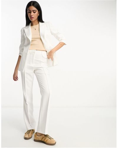 Miss Selfridge Pantalones color con pinzas delanteras - Blanco