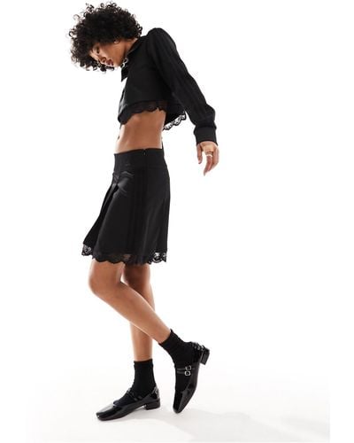adidas Originals Dark Varsity Lace Pleated Skirt - Black