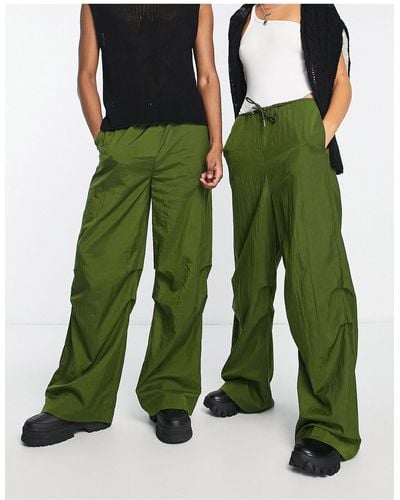 Collusion Unisex Parachute Cargo Trousers With Ruching - Green