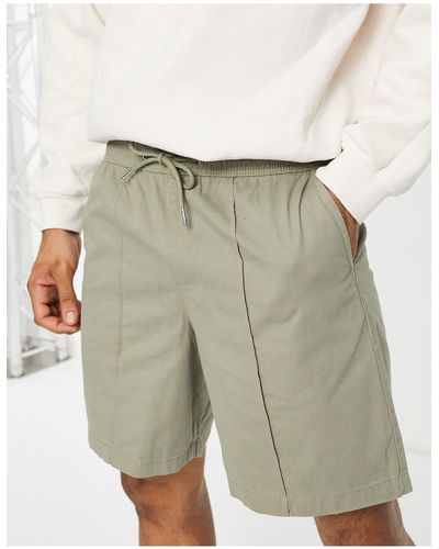 New Look Relaxed Fit Pull On Shorts With Pintuck - Green