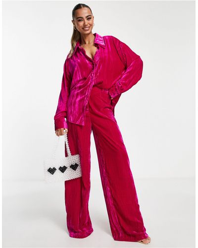 In The Style Exclusivité - pantalon large d'ensemble en velours - Rouge