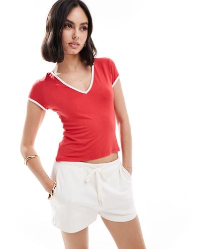 Miss Selfridge V Neck Crop Top With Contrast Tipping - Red