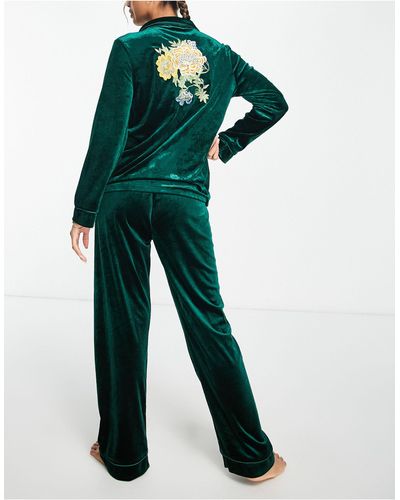 NIGHT Long Velvet Pyjama Set With Embroidered Back Detail - Green