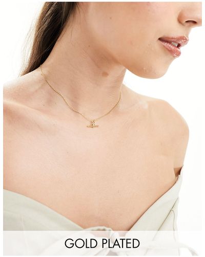 Orelia – zierliche halskette mit 18-karat-vergoldung und geknotetem t-steg-anhänger - Natur