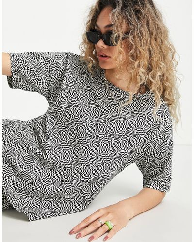 Noisy May Exclusives - Oversized T-shirt Met Golvend Dambordpatroon - Meerkleurig
