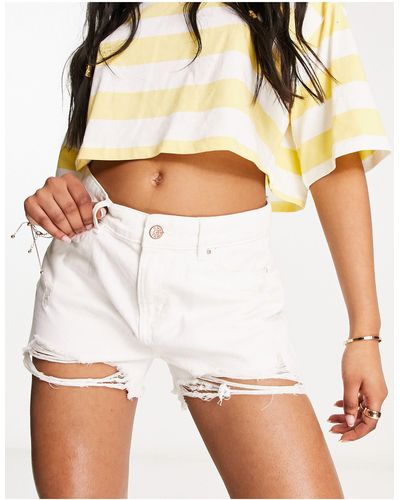 ONLY Pacy High Waisted Ripped Denim Shorts - White