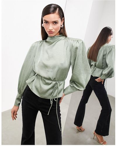 ASOS Hammered Satin Bold Shoulder Cropped Blouse With Removable Tie - Multicolor