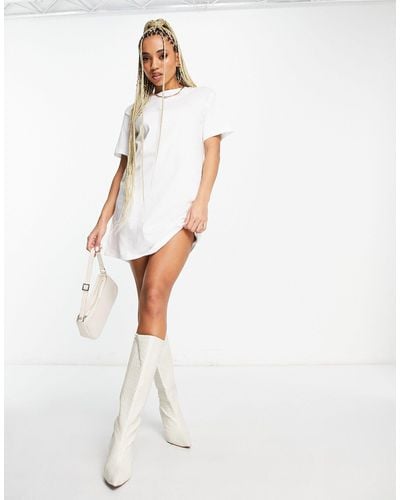 Nike Essential Mini Swoosh T-shirt Dress - White