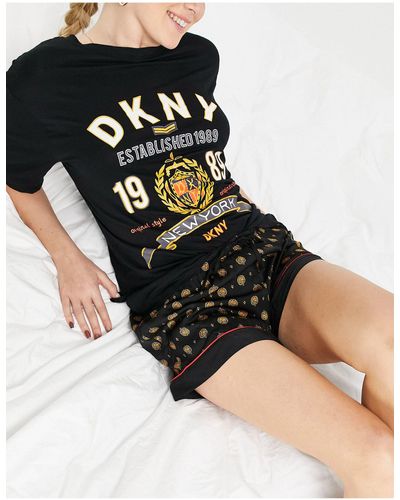 DKNY Satijnen Pyjamaset Met T-shirt En Short - Zwart