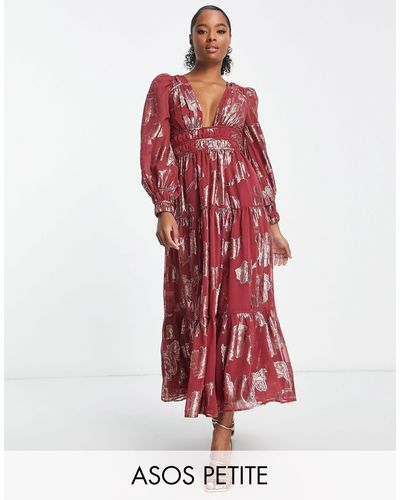 ASOS Asos design petite - robe mi-longue effet métallisé avec lien noué au dos et manches bouffantes - Rouge