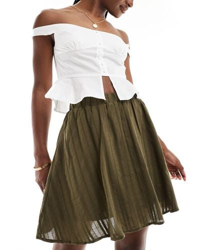 Pieces Embroidered Mini Skirt - Green