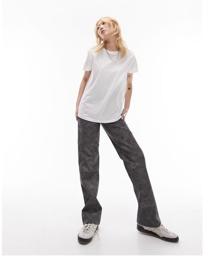 Topshop Unique Pantalon droit à taille haute en imitation cuir effet délavé - Blanc