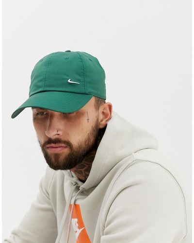 Nike Grüne Kappe mit Metall-Swoosh-Logo