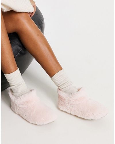 Totes Fluffy Pearl Embellished Boot Slipper - Pink