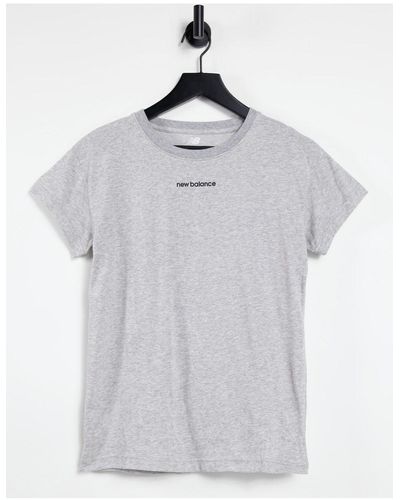 New Balance Camiseta con cuello redondo y logo relentless - Gris