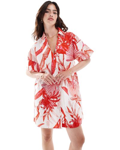 ASOS Robe chemise courte en lin à manches courtes coupe carrée à imprimé tropical - rouge