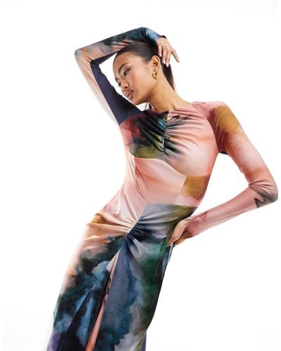 DASKA Robe longue en jersey froncé imprimé foncé - Multicolore