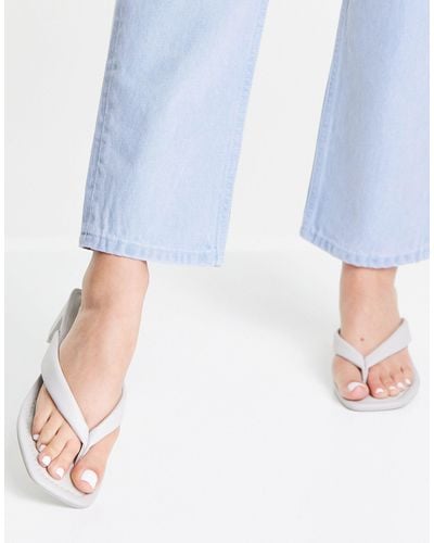 Pull&Bear Heeled Sandal With Toe Post - White