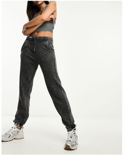Stradivarius Track pants and sweatpants for Women | Black Friday Sale &  Deals up to 50% off | Lyst