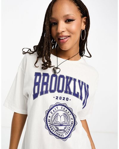 JJXX Camiseta blanca extragrande con estampado "brooklyn" en la espalda - Blanco