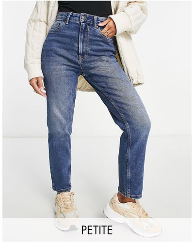 Stradivarius Petite – schmal geschnittene mom-jeans mit stretchanteil - Blau