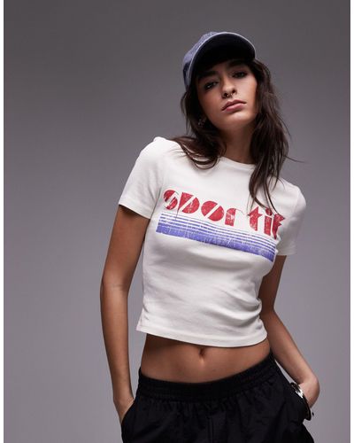 TOPSHOP Camiseta color con diseño encogido y estampado gráfico deportivo - Marrón