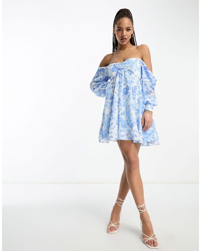 Forever New Mini-jurk Met Blote Schouders, Lange Mouwen En Bloemenprint - Blauw