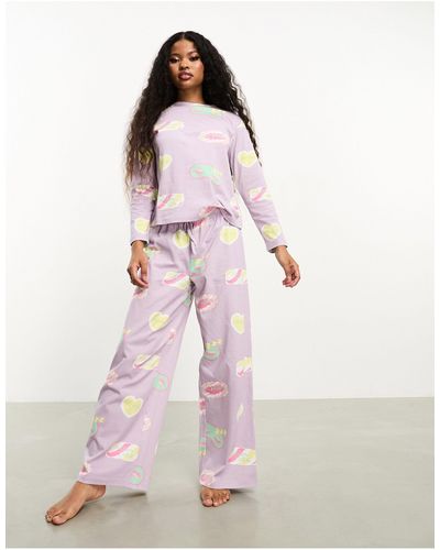 ASOS Asos design petite - daydream - pigiama con top a maniche lunghe e pantaloni lilla - Rosa