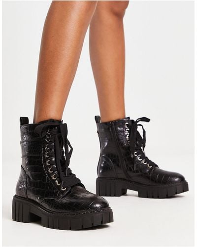 Pimkie Chunky Cleated Sole Lace Up Boots - Black