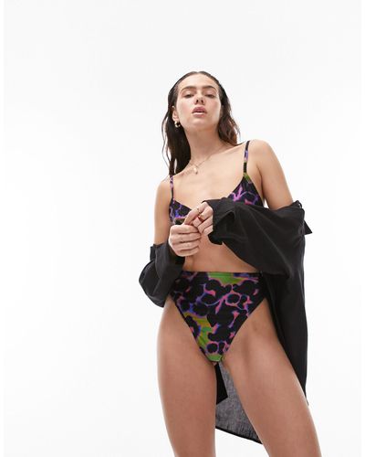 TOPSHOP – e bikinihose mit verwischtem tierfellmuster, hohem bund und hohem beinausschnitt - Schwarz