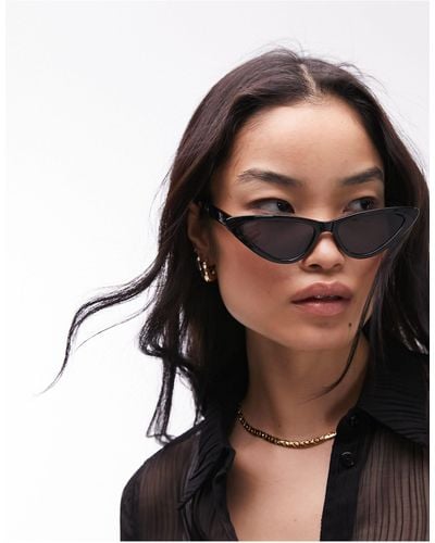 TOPSHOP – crocus – abgewinkelte cat-eye-sonnenbrille - Schwarz