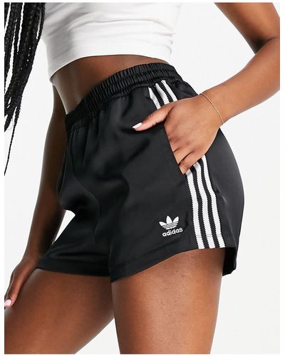 adidas Originals – adicolor – shorts - Schwarz