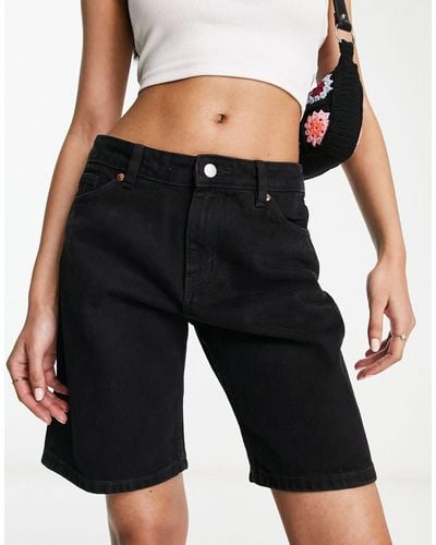 Monki Longline Denim Shorts - Black