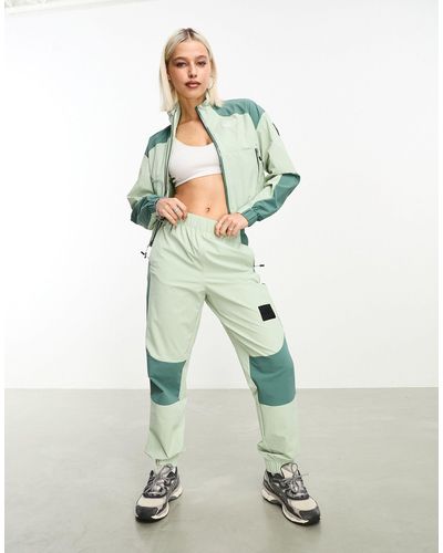The North Face – nse – gewebte shell-jogginghose - Weiß