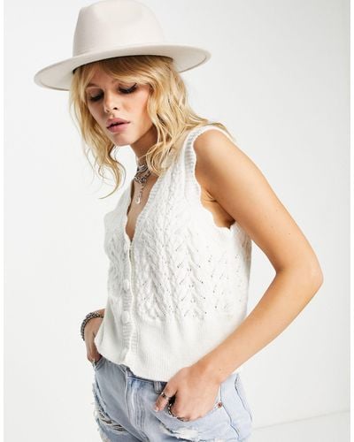 TOPSHOP Knitted Pretty Sleeveless Cardigan - Natural