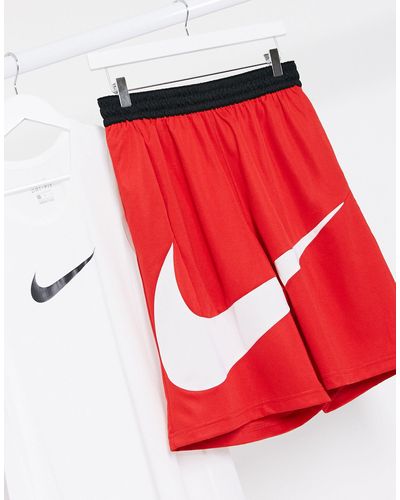 Nike Basketball Pantalones cortos en con logo grande - Rojo