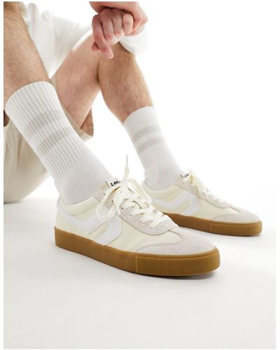 Levi's Sneak - baskets en daim à semelle en caoutchouc - crème - Blanc