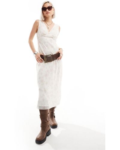 Glamorous V-neck Watercolour Rose Print Midi Dress - White