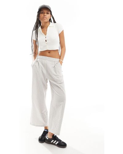 ASOS Cropped Pull On Trousers With Tab Waistband - White