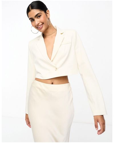 Pretty Lavish – kurzer, eleganter blazer - Weiß