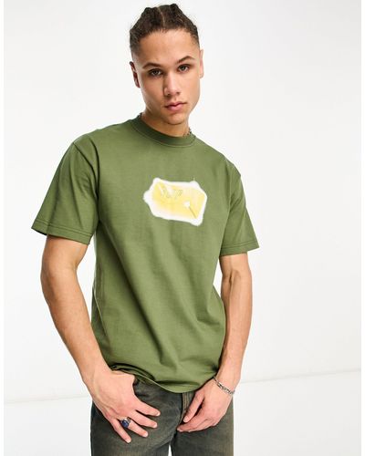 Huf Camiseta verde caqui con estampado en el pecho gold standard