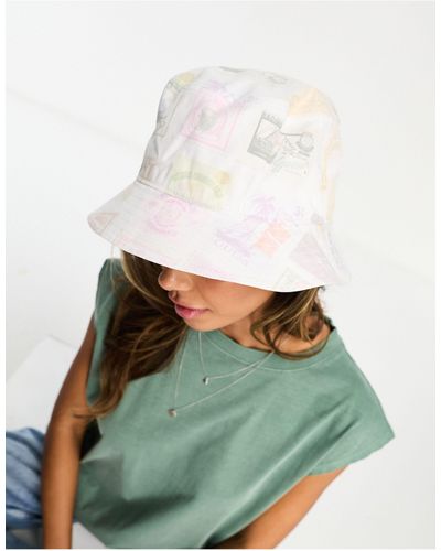 Guess Stamped Bucket Hat - Green