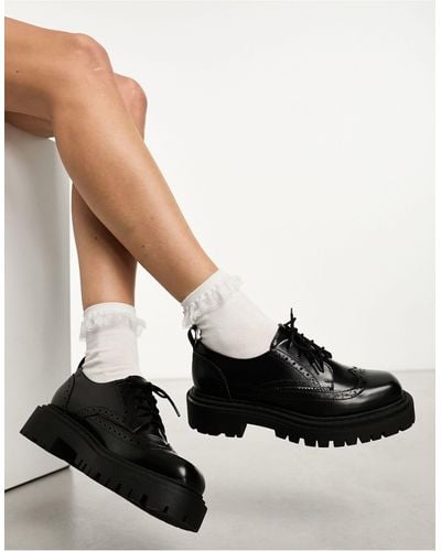 Monki Chunky Lace Up Brogue Shoe With Cleated Sole - Black