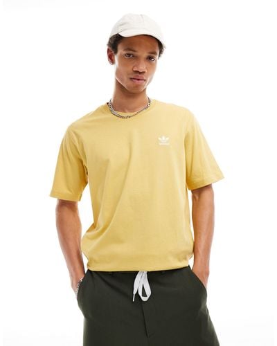 adidas Originals – essentials – t-shirt - Gelb