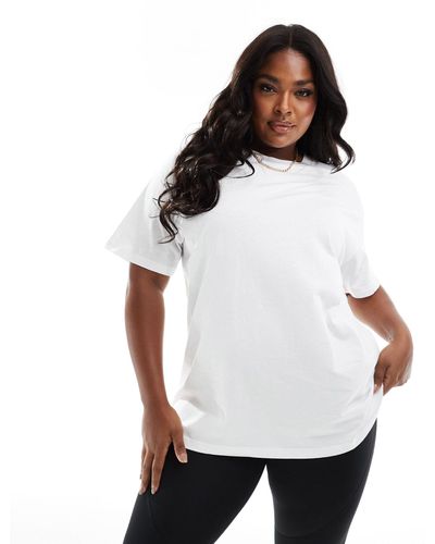 ASOS 4505 Curve - icon - t-shirt oversize en tissu à séchage rapide - Blanc