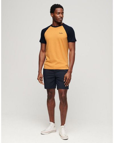Superdry Essential - t-shirt style baseball en coton à logo - ocre chiné/bleu marine éclipse