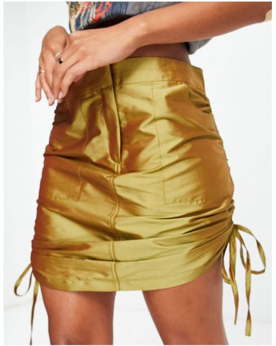 TOPSHOP Minifalda estilo cargo con lateral fruncido - Amarillo