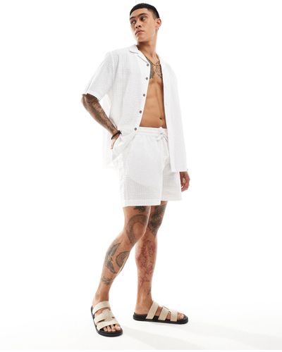 ASOS – weit geschnittene seersucker-shorts - Weiß