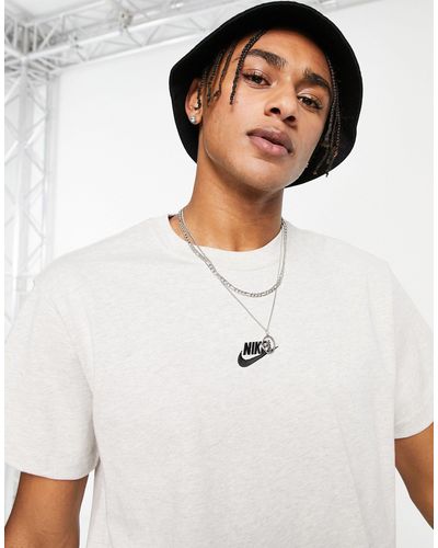 Nike Premium Essentials - Recht T-shirt - Meerkleurig