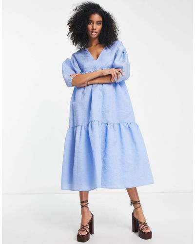 ASOS Tiered Jacquard Midi Dress With Bow Back - Blue